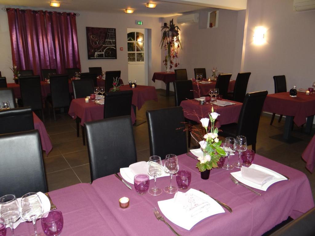 Vichères Logis-Hotel Restaurant Auberge Les Vallees Du Perche מראה חיצוני תמונה
