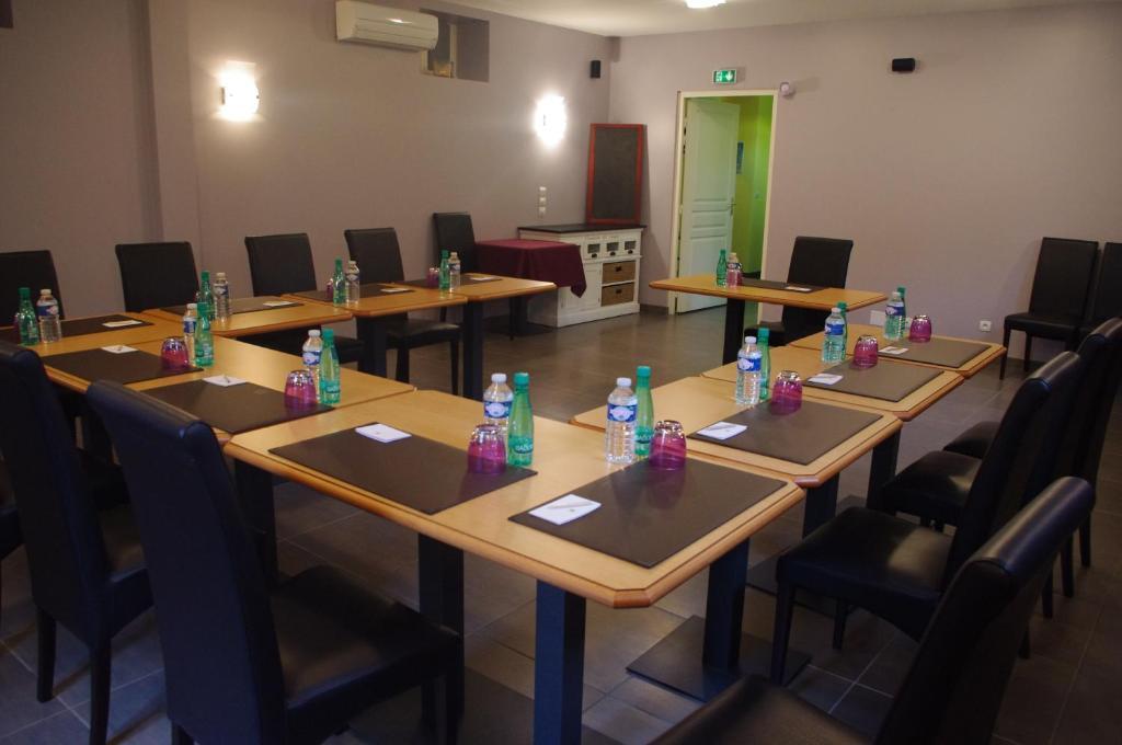 Vichères Logis-Hotel Restaurant Auberge Les Vallees Du Perche מראה חיצוני תמונה